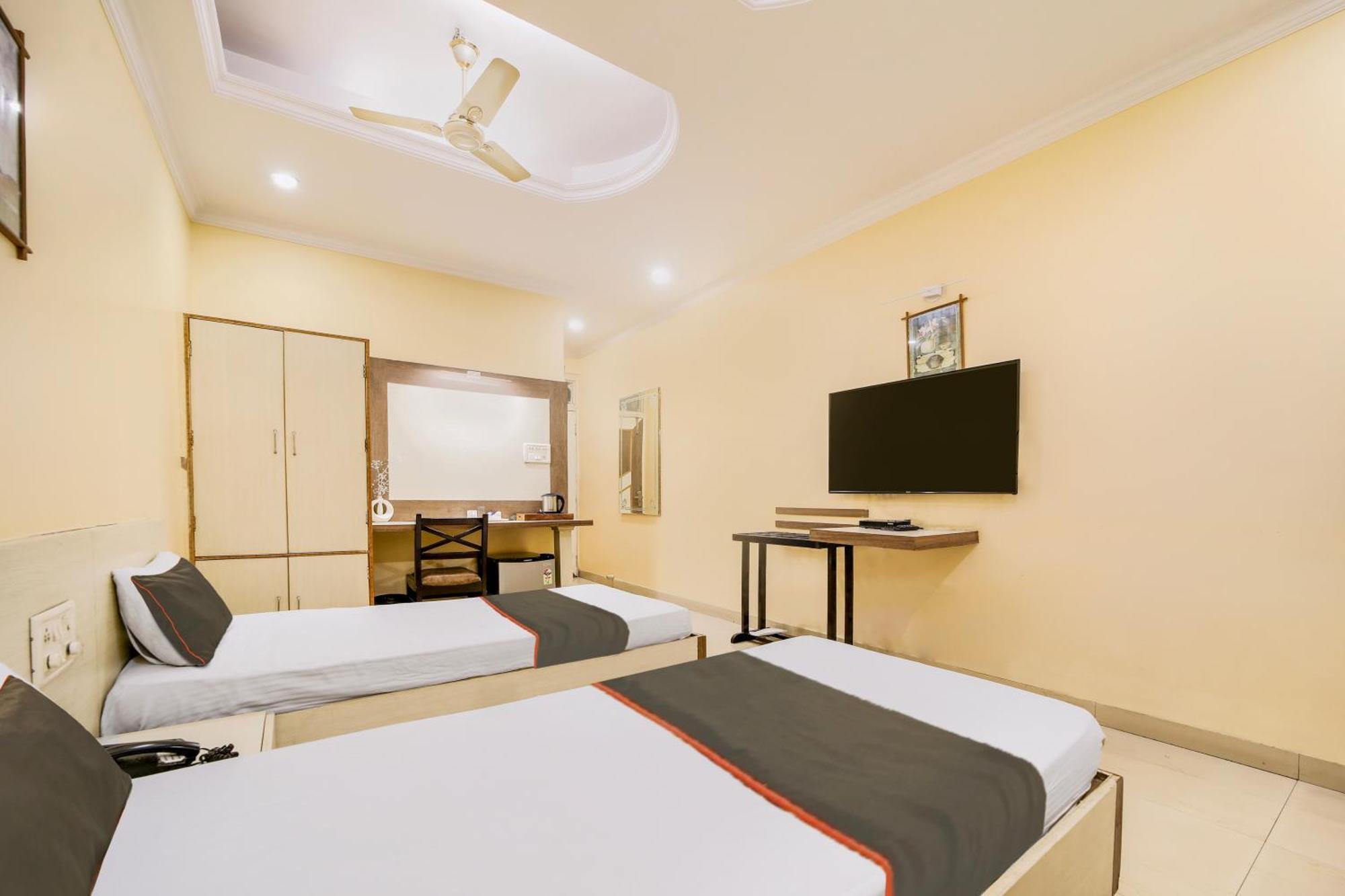 Collection O Hotel Silver Inn Bhopal Esterno foto
