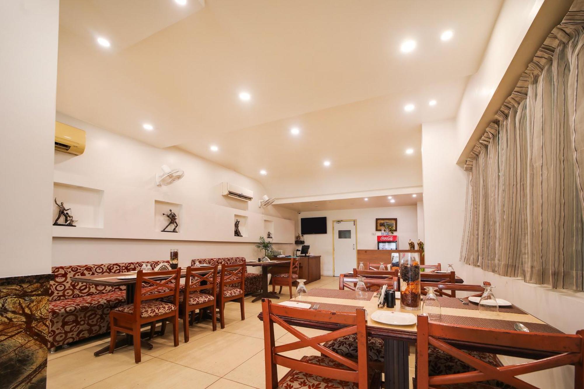 Collection O Hotel Silver Inn Bhopal Esterno foto