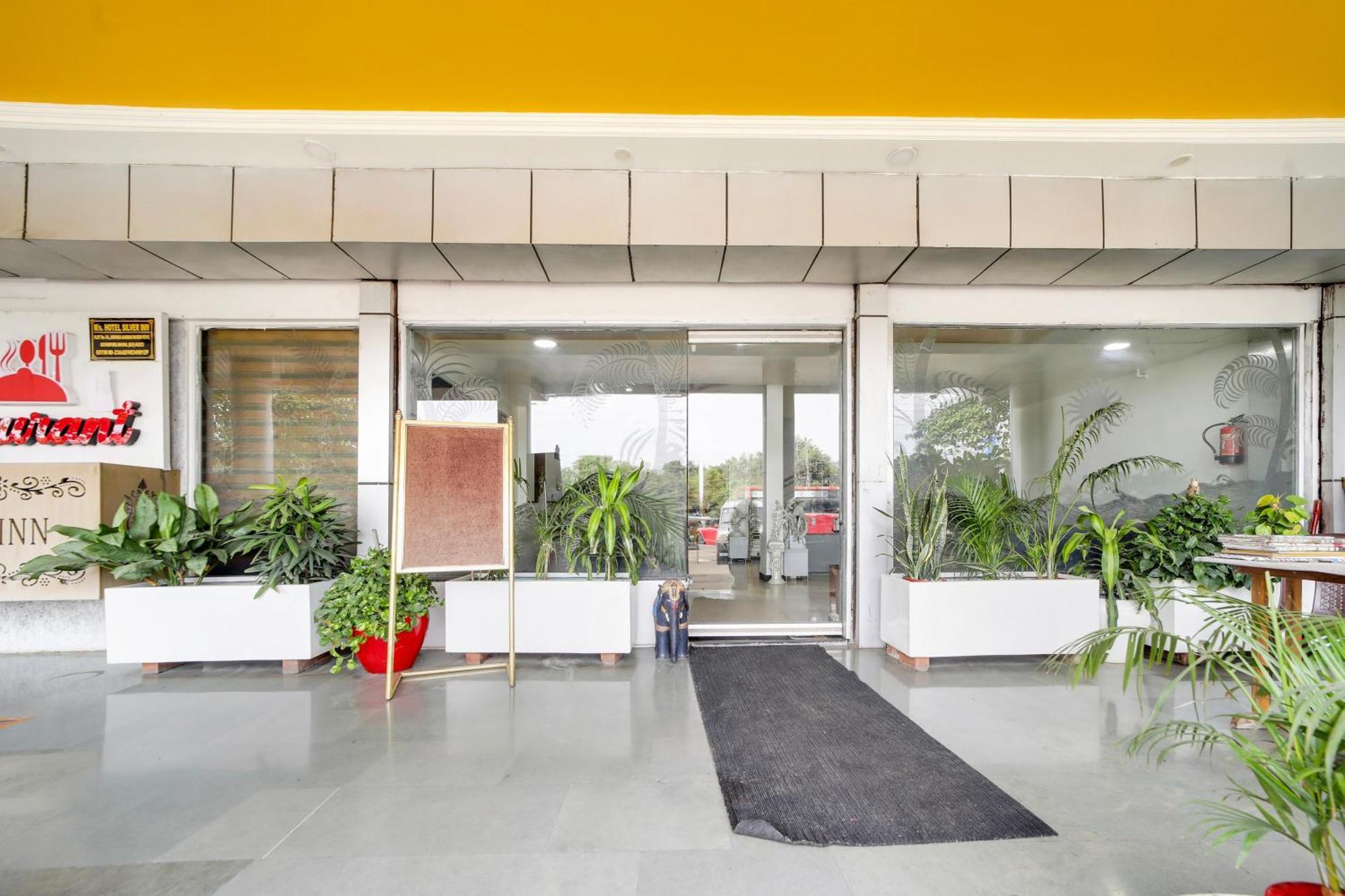 Collection O Hotel Silver Inn Bhopal Esterno foto